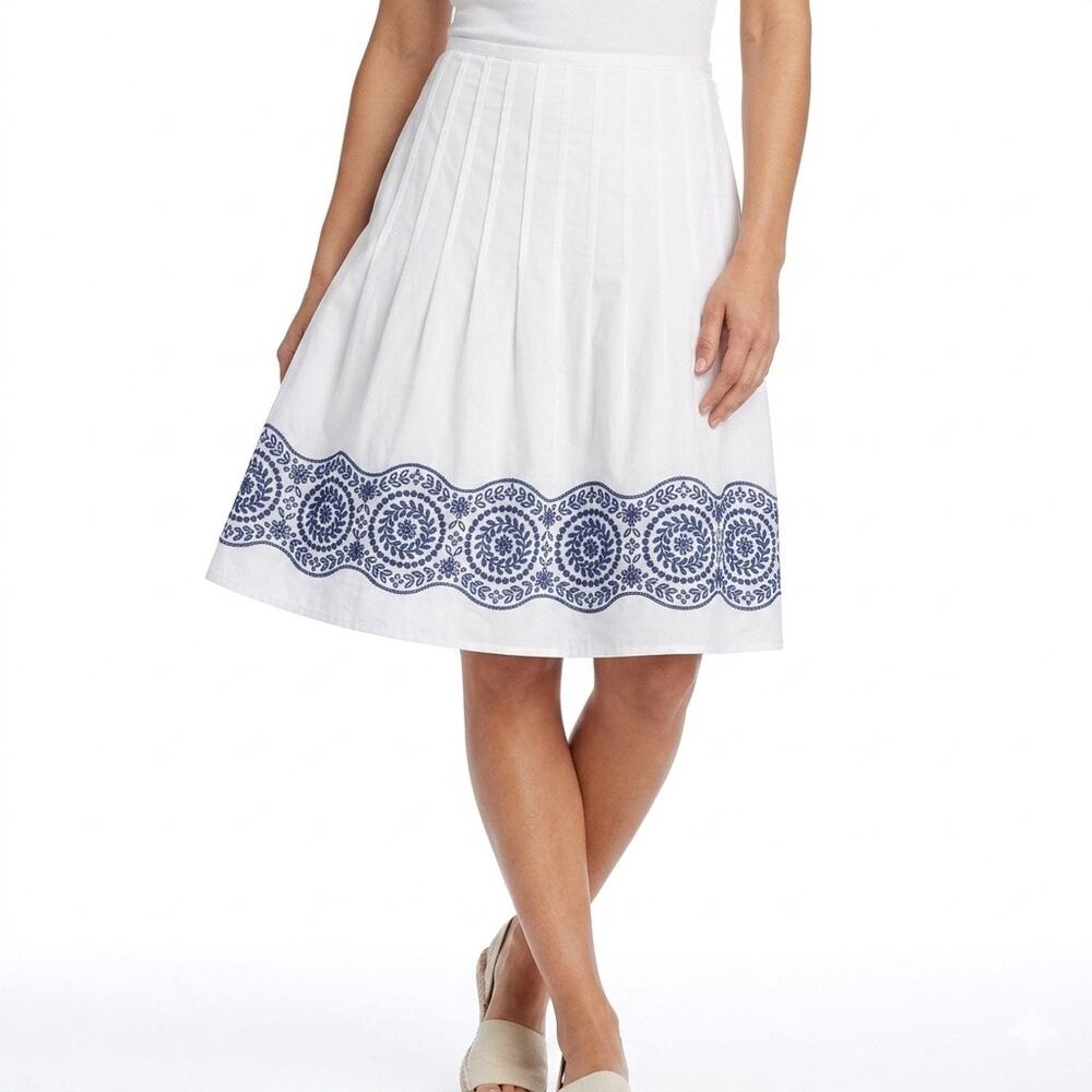 Ann Taylor Loft Women's Vtg Pleated Skirt Sz 0P White & Blue Embroidered Cotton - Picture 1 of 9